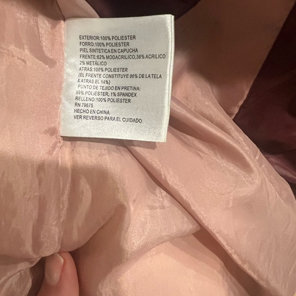 Michael Kors Girls Puffer Jacket With Faux Fur Trim Hood - Picture 12 of 12